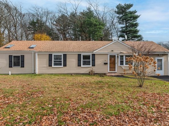 92 Mercury St, Weymouth MA 02188