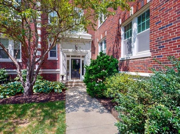 52 Babcock 1, Brookline MA 02446