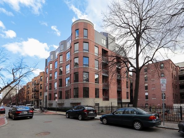 50 Symphony Rd 404, Boston MA 02115