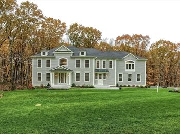 19 Stoney Brook Rd