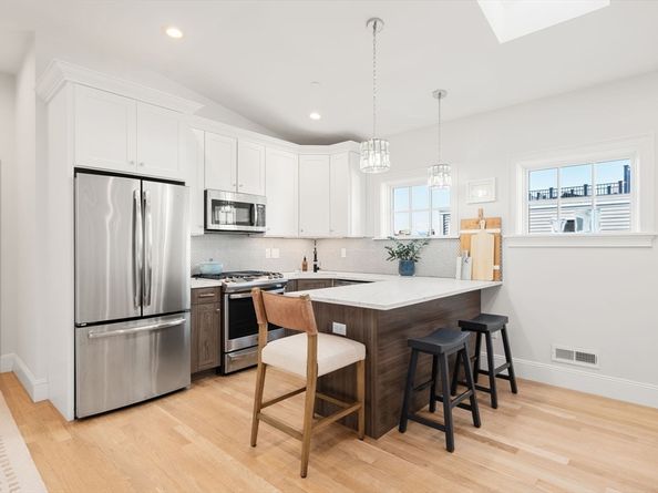 269 Gold Street 3, Boston MA 02127