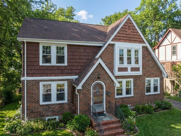 17 Ireland Rd, Newton MA 02459