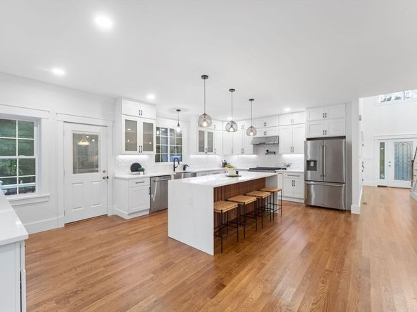 434 Sumner St, Stoughton MA 02072