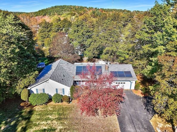 334 High St, Gardner MA 01440