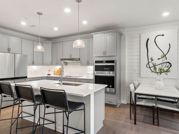 5 Peters Farm Way 112, Westborough MA 01581