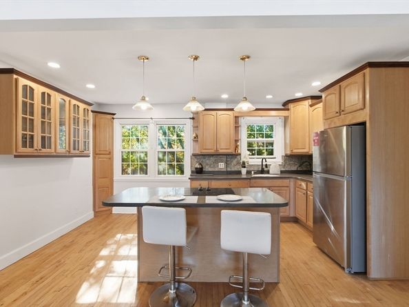 112 Maple St 6, Malden MA 02148