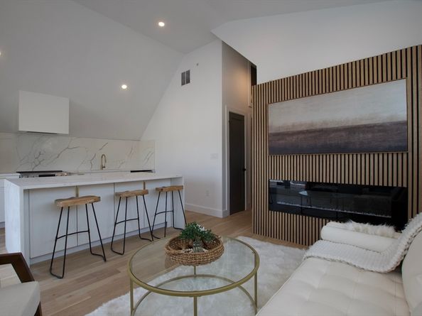 69 Electric Ave 3, Somerville MA 02144