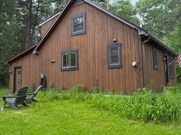 203 Brooks Ave, Templeton MA 01468