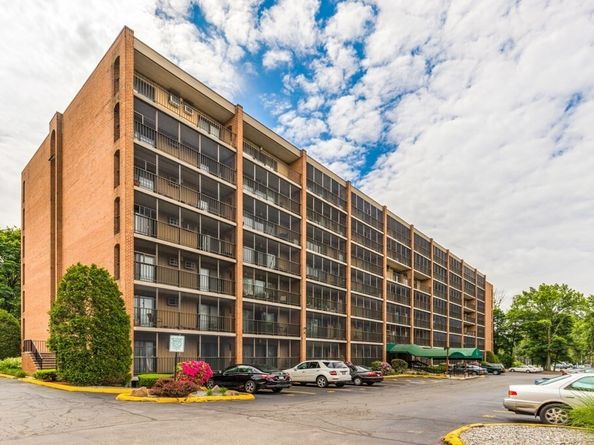 235 Winthrop St 1111, Medford MA 02155