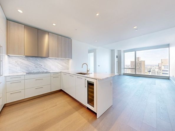 240 Devonshire Street U4614, Boston MA 02110