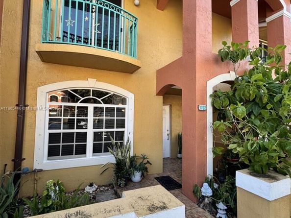 7005 NW 173rd Dr 1702, Hialeah FL 33015