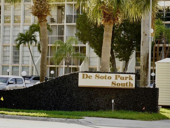 701 Three Islands Blvd 110, Hallandale Beach FL 33009