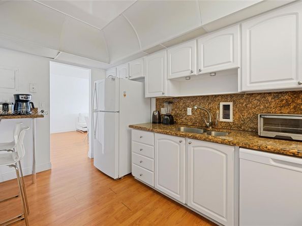 3801 S Ocean Dr 15K, Hollywood FL 33019