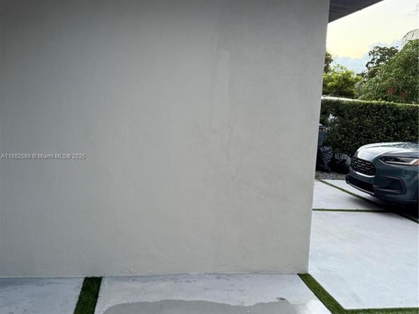 7508 Garfield St, Hollywood FL 33024