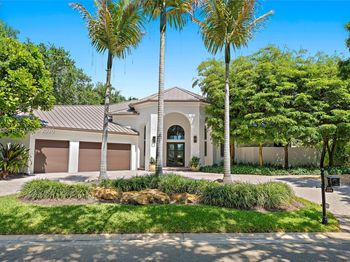 106 Commodore Dr