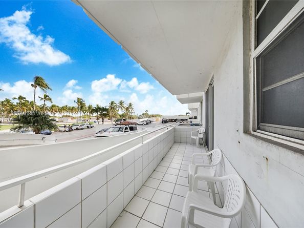 465 Ocean Dr 224, Miami Beach FL 33139