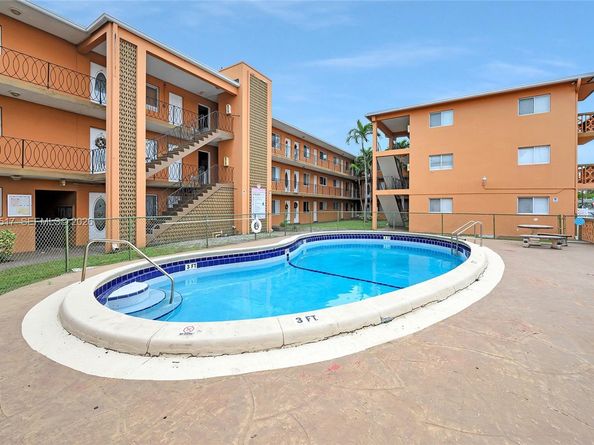 2330 NW 11th St 2, Miami FL 33125