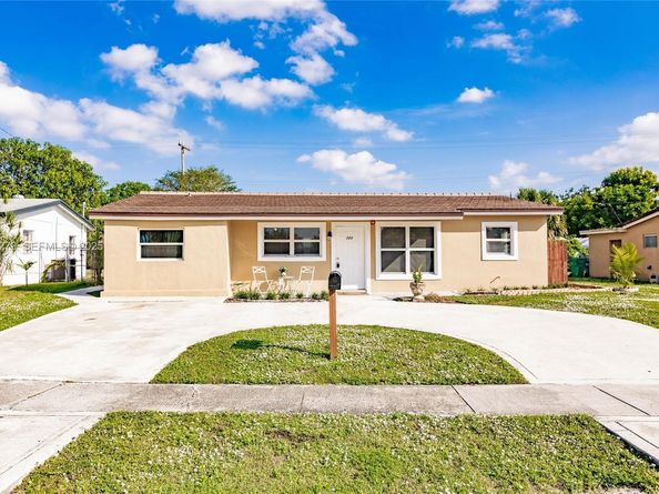 720 NW 38th Ave, Lauderhill FL 33311