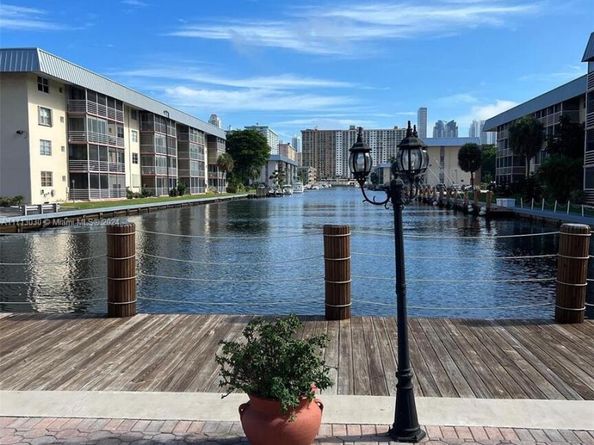 3600 NE 170th St 211, North Miami Beach FL 33160