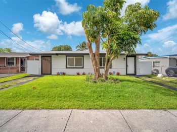 2572 NW 20th St