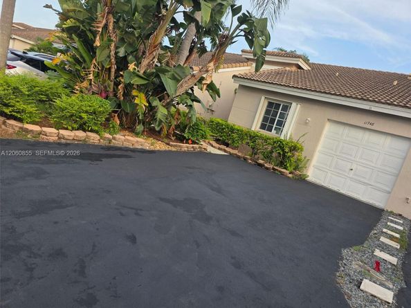 11748 SW 17th Ct, Miramar FL 33025