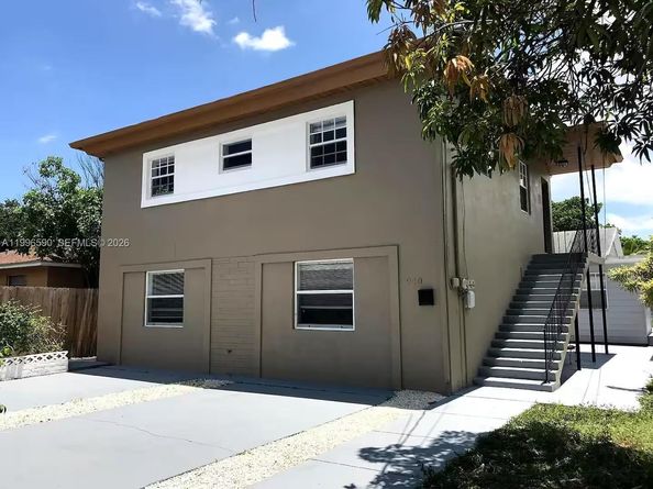 940 Charles St, West Palm Beach FL 33401