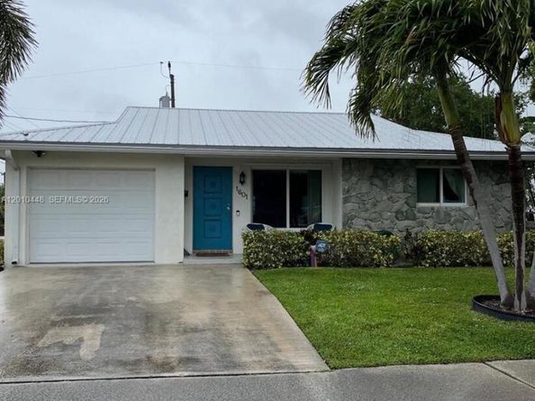 1601 N K St, Lake Worth FL 33460