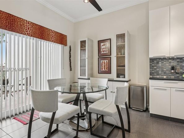 7694 Granville Dr 412E, Tamarac FL 33321