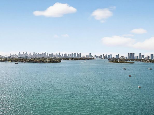 1100 West Ave 1522, Miami Beach FL 33139