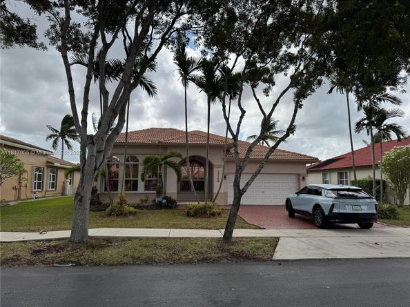 13166 SW 21st St, Miramar FL 33027