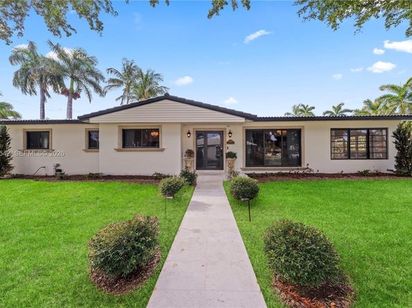 1302 Fillmore St, Hollywood FL 33019