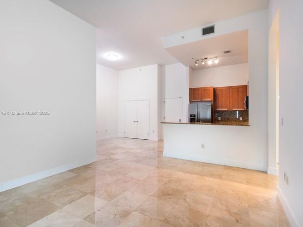 9055 SW 73rd Ct 707, Miami FL 33156