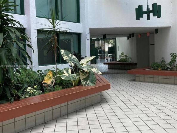 11750 SW 18th St 3141, Miami FL 33175