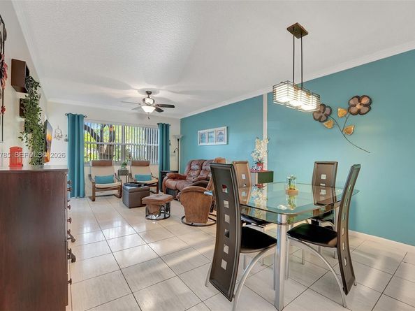 5003 NW 35th St 408, Lauderdale Lakes FL 33319