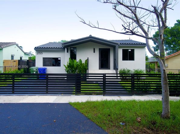 2155 SW 25th Ter, Miami FL 33133