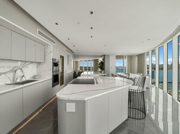 1000 S Pointe Dr