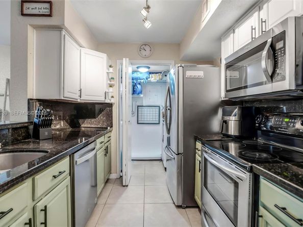 875 Riverside Dr 712, Coral Springs FL 33071