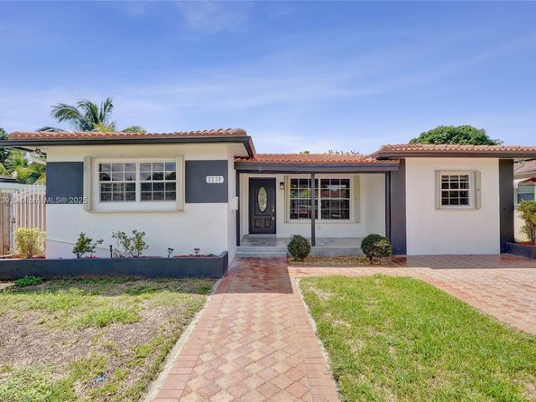 2238 Rodman St, Hollywood FL 33020