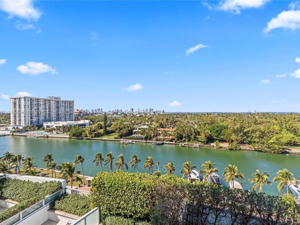 4401 Collins Ave 915, Miami Beach FL 33140