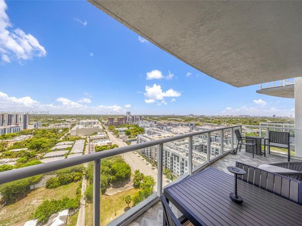 315 NE 3rd Ave 1809, Fort Lauderdale FL 33301