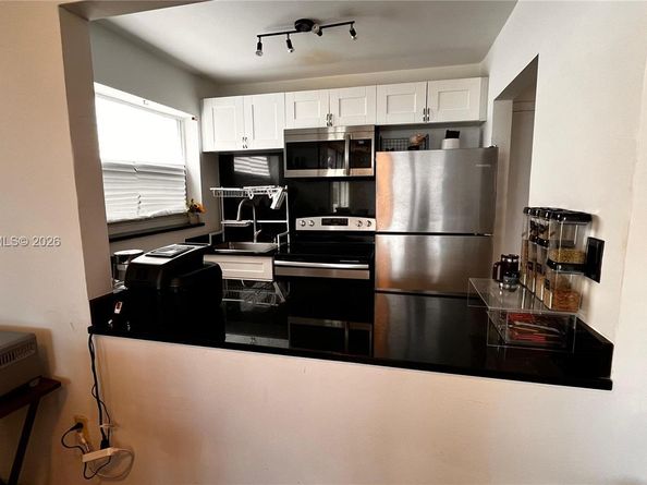 1990 Marseille Dr 407, Miami Beach FL 33141