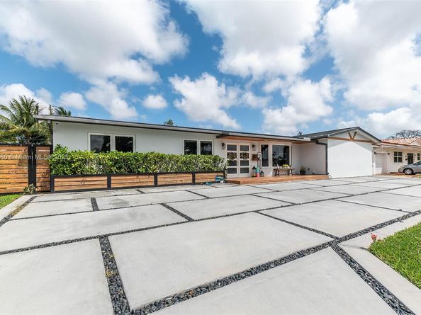 6231 SW 94th, Miami FL 33173