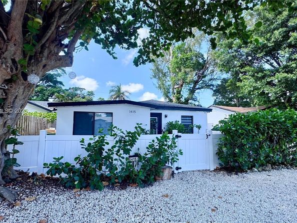 1415 SW 27th Ct, Fort Lauderdale FL 33315