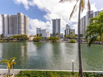 2445 Lake Pancoast Dr