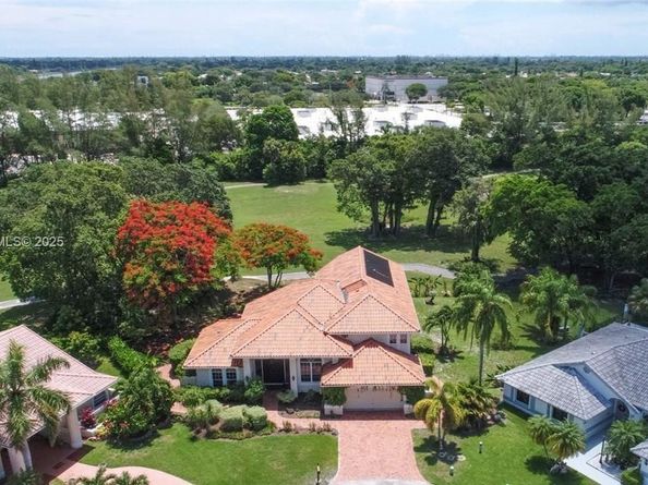 7820 NW 83rd St, Tamarac FL 33321