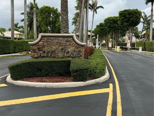 15442 SW 139th St, Miami FL 33196