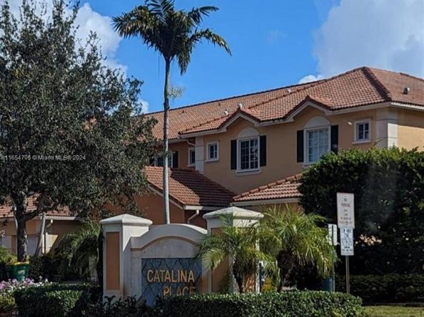 6407 Catalina Ln 6407, Tamarac FL 33321