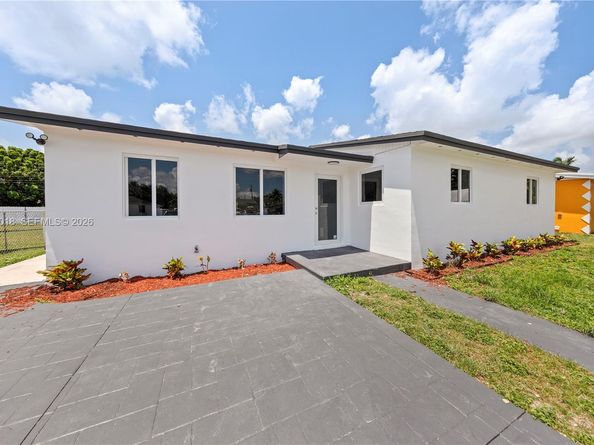 651 NW 9th St, Homestead FL 33030