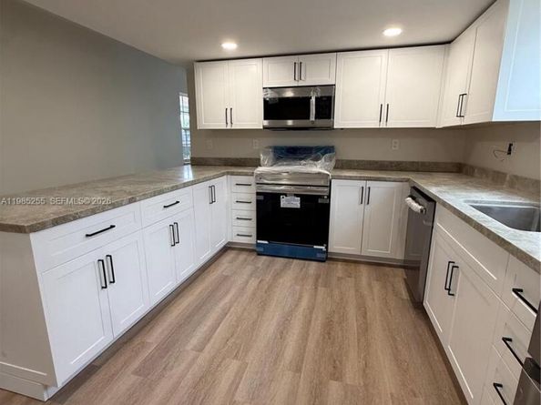 370 Flagami Blvd, Miami FL 33144