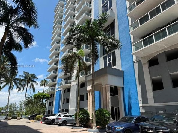 5085 NW 7th St 406, Miami FL 33126